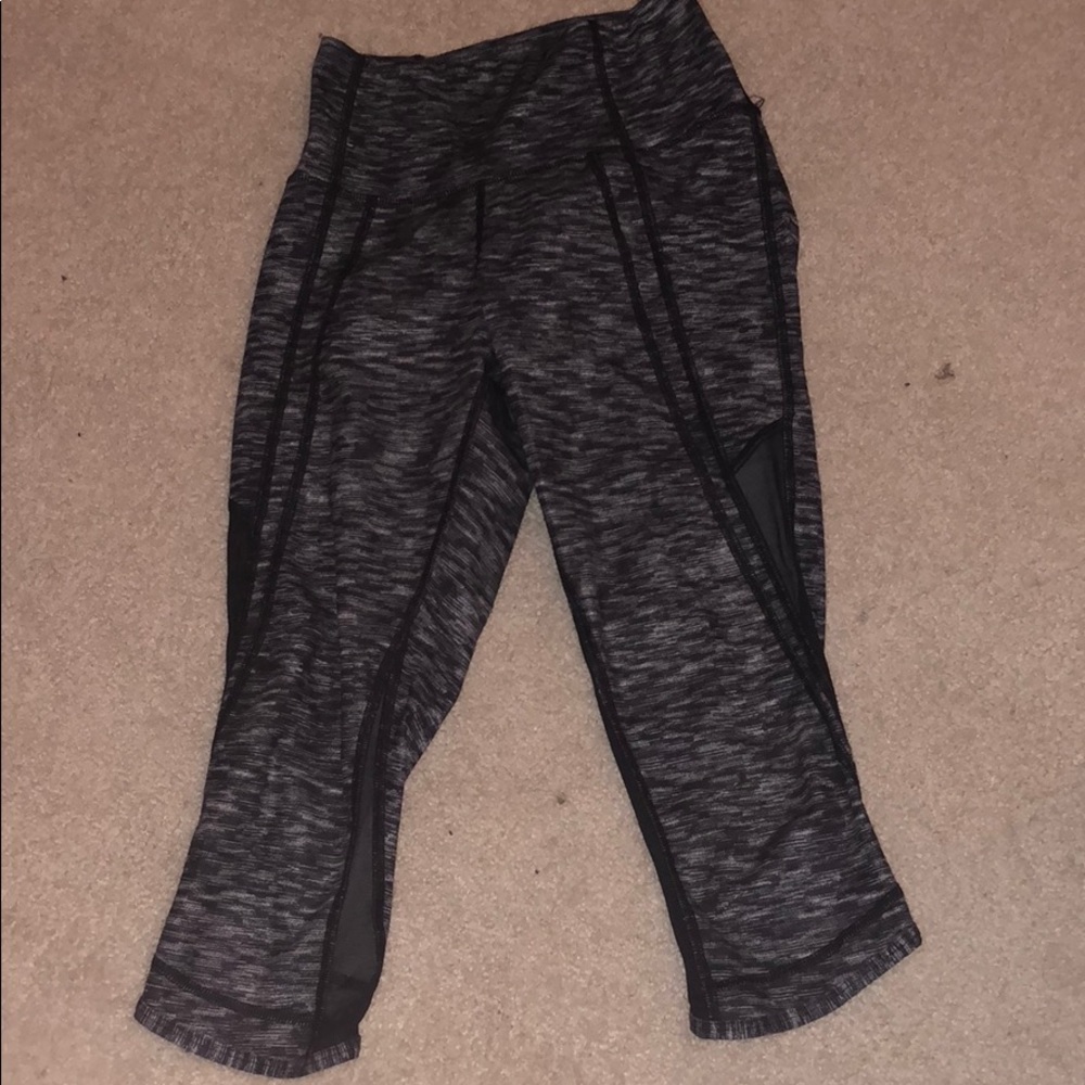 Lululemon cropped leggings